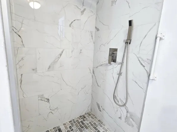 18241 NE 20th Ave, Miami, FL 33179