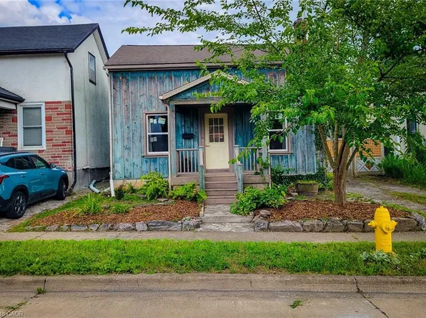 16 Welland St S, Thorold, ON L2V 2B4