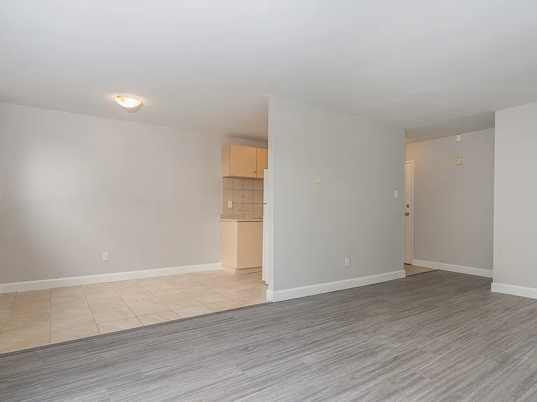 204 Lisgar Ave — Photo 11