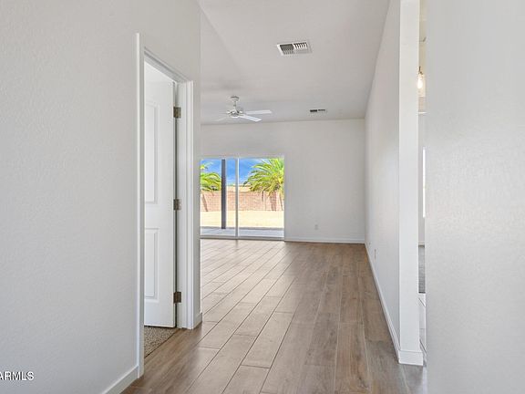 3rd image of 5759 N Jessie Road