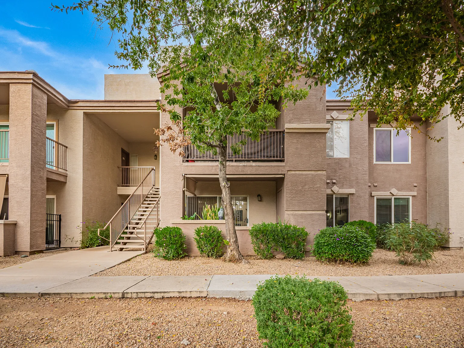 1 bed, 757 sqft, $1,800 — Photo 3