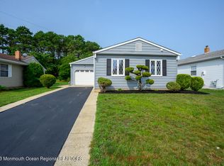 162 Davenport Rd, Toms River, NJ 08757