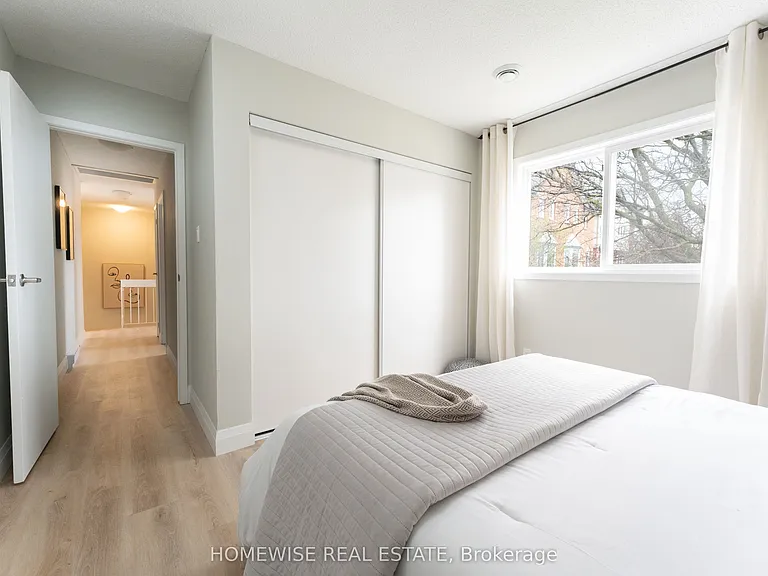 240 Ormond Dr #D8 — Photo 23