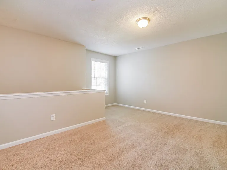 4904 Tommans Trl — Photo 10