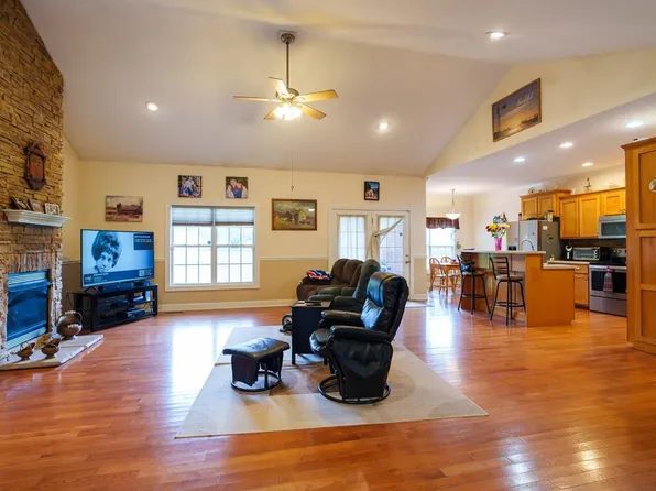 921 Green Meadow Rd, Cookeville, TN 38506