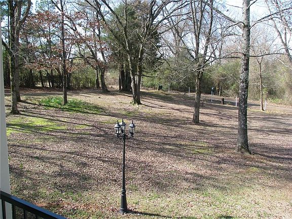 5th image of 732 Songbird Ln