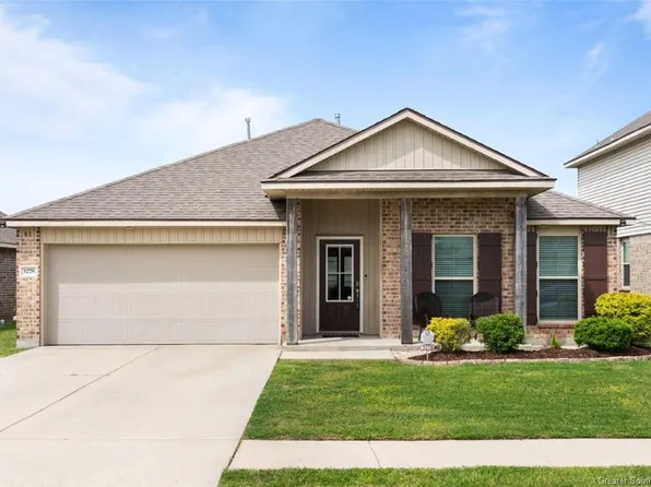 3278 E Blue Heron Dr, Lake Charles, LA 70615