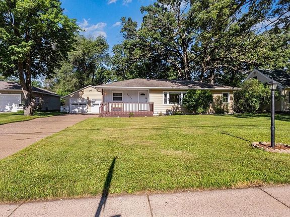 2nd image of 3436 Rudolph Road