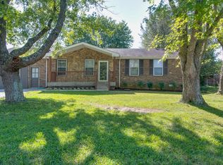 202 Lake Farm Rd, Smyrna, TN 37167