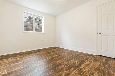 Rented by Dixon Advisory USA Inc.