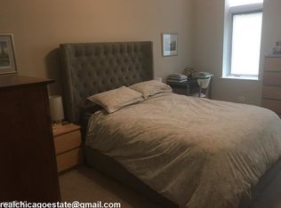 1111 W Madison St APT 2D, Chicago, IL 60607