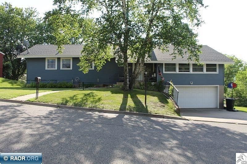 1st image of 27 Knob Hill Dr