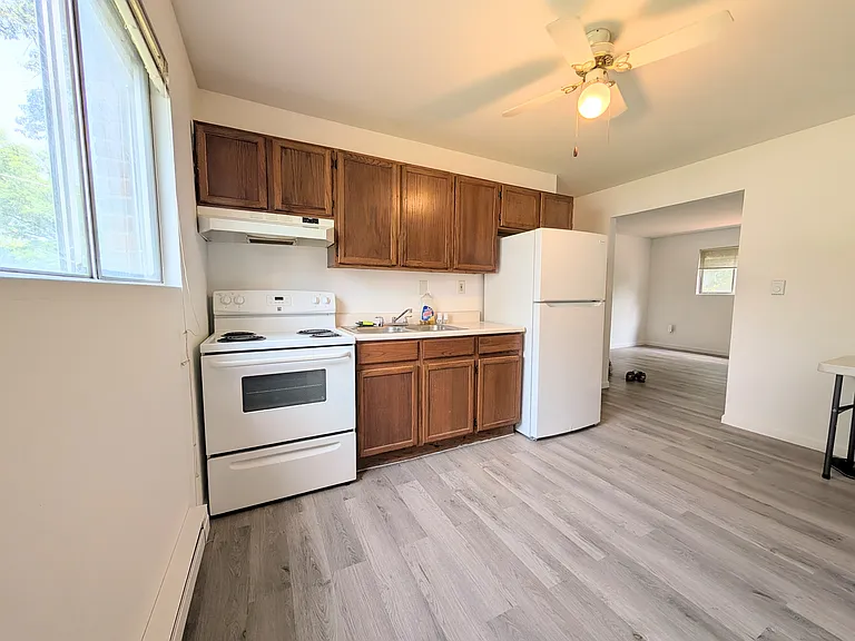 801 Vest Ave #B — Photo 6
