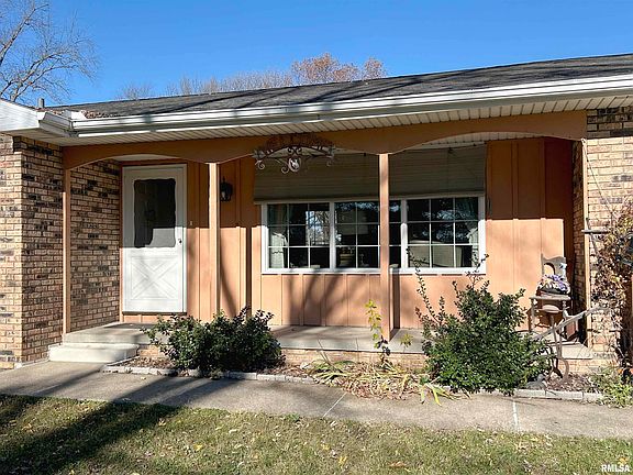 2nd image of 6113 S Trails End Ln