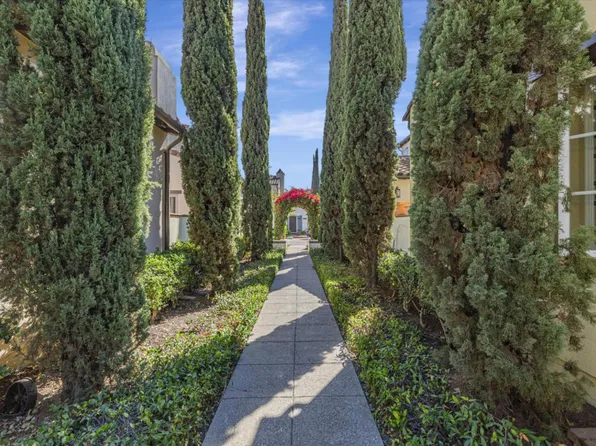 1382 Dahlia Loop, San Jose, CA 95126