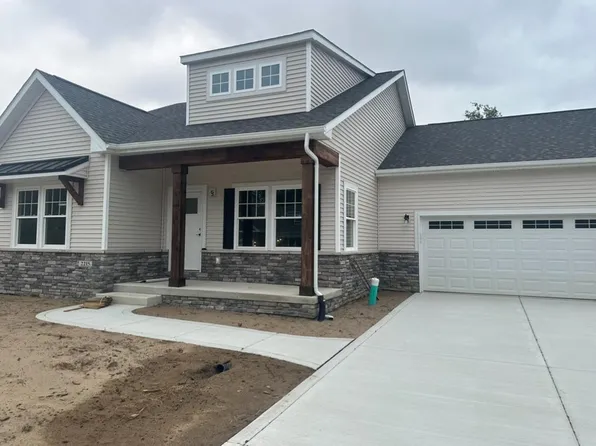 2215 Foley St, Portage, IN 46368