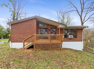 629 1st St SW, Pulaski, VA 24301