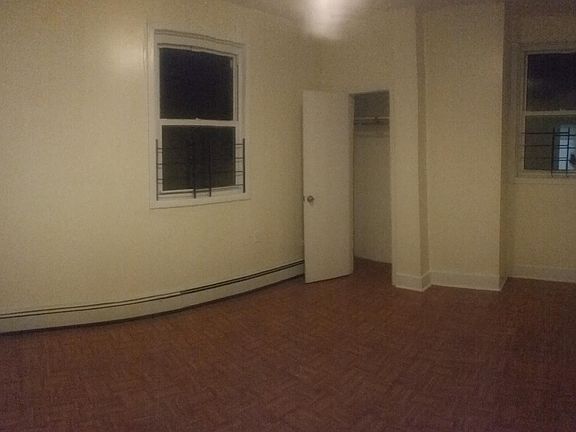 5th image of 40 Tompkins St #1