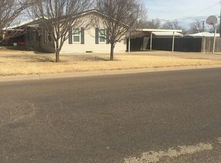 700 Zephyr St, Plainview, TX 79072