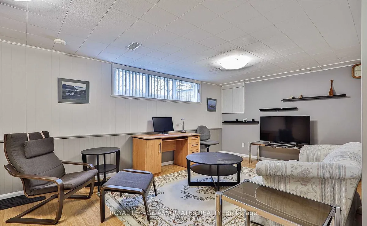 Building Photo - 166 Lynnbrook Dr #BASEMENT