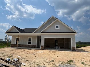 238 Ashley Heights Dr, Aberdeen, NC 28315