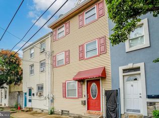 1136 Oneil St, Philadelphia, PA 19123