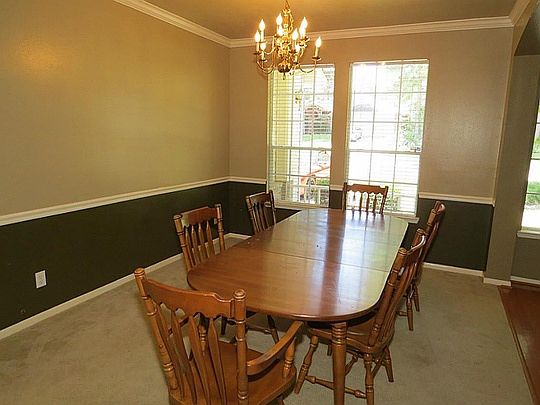 5th image of 29010 Forest Hill Dr