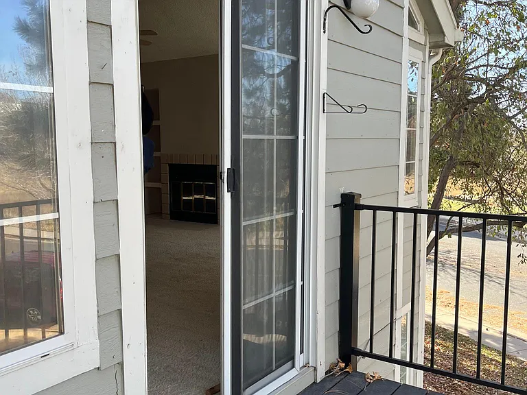 4084 S Carson St #B — Photo 7