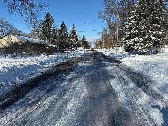 5th image of 2901 Kyle Ave N