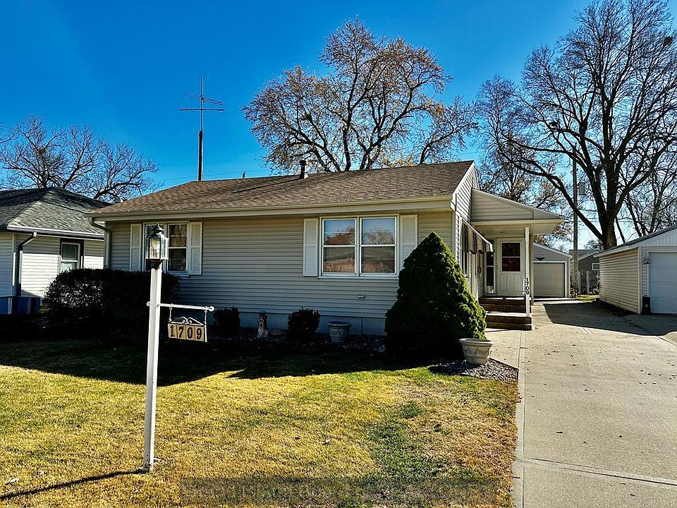 1st image of 1709 W Louise St