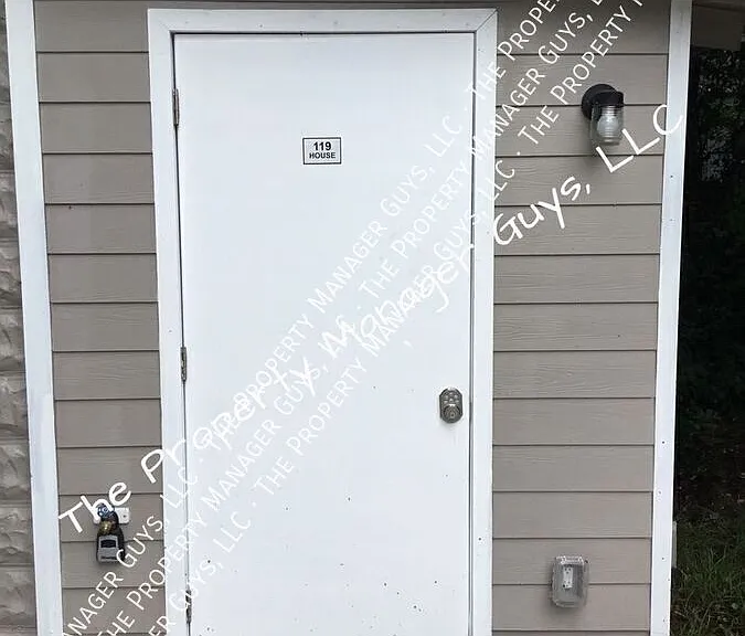 119 S Grove St #A — Photo 26