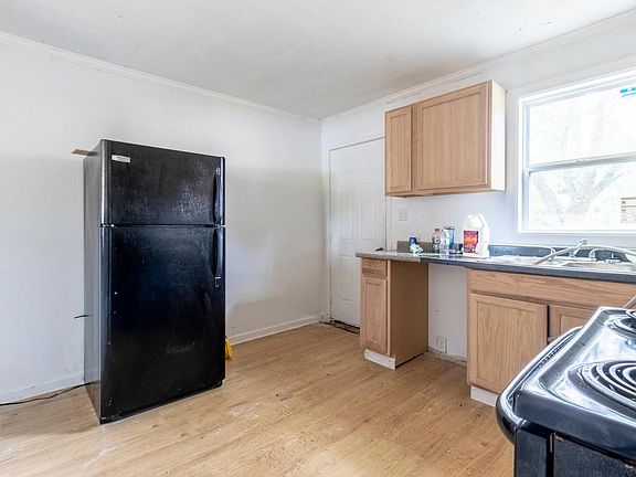 5th image of 104B Duplex Ln