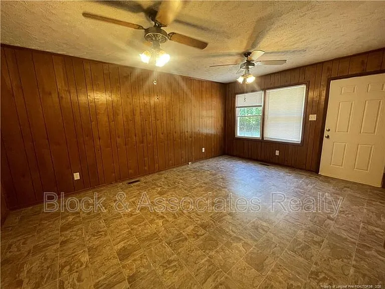4809 Belford Rd — Photo 3