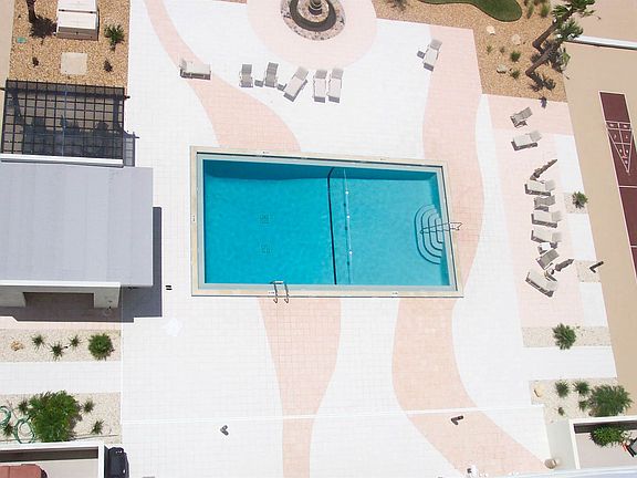 Pool Deck & Summer Kitchen