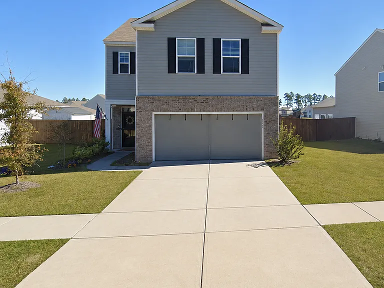 169 Oakwood Blvd — Photo 1