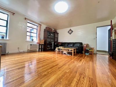 215-19 48 Avenue #3C, Bayside, NY, 11361