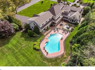 345 Park Dr, Moorestown, NJ 08057