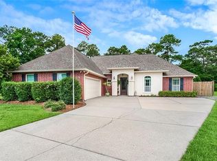 421 Katie Ct, Madisonville, LA 70447