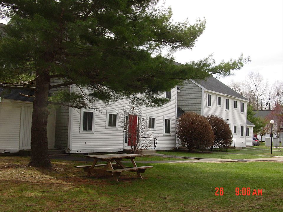 2nd image of 15 River Rd #15D