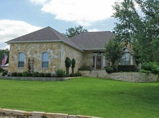 311 S Cowal Dr, Spicewood, TX 78669
