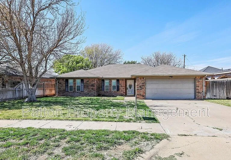 7902 Gerald Dr — Photo 2