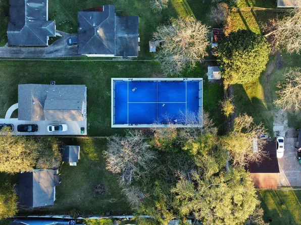 720 Caperton St, Houston, TX 77022