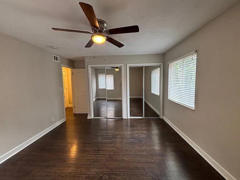 3704 Wyandotte St #6 — Photo 4