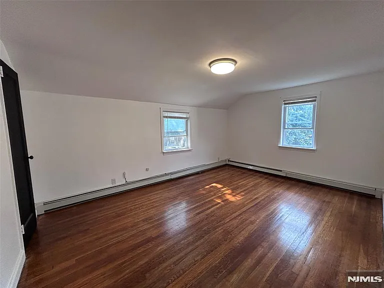 14 Edward Ct #2 — Photo 3