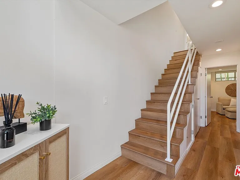 821 Bay St #C1 — Photo 20