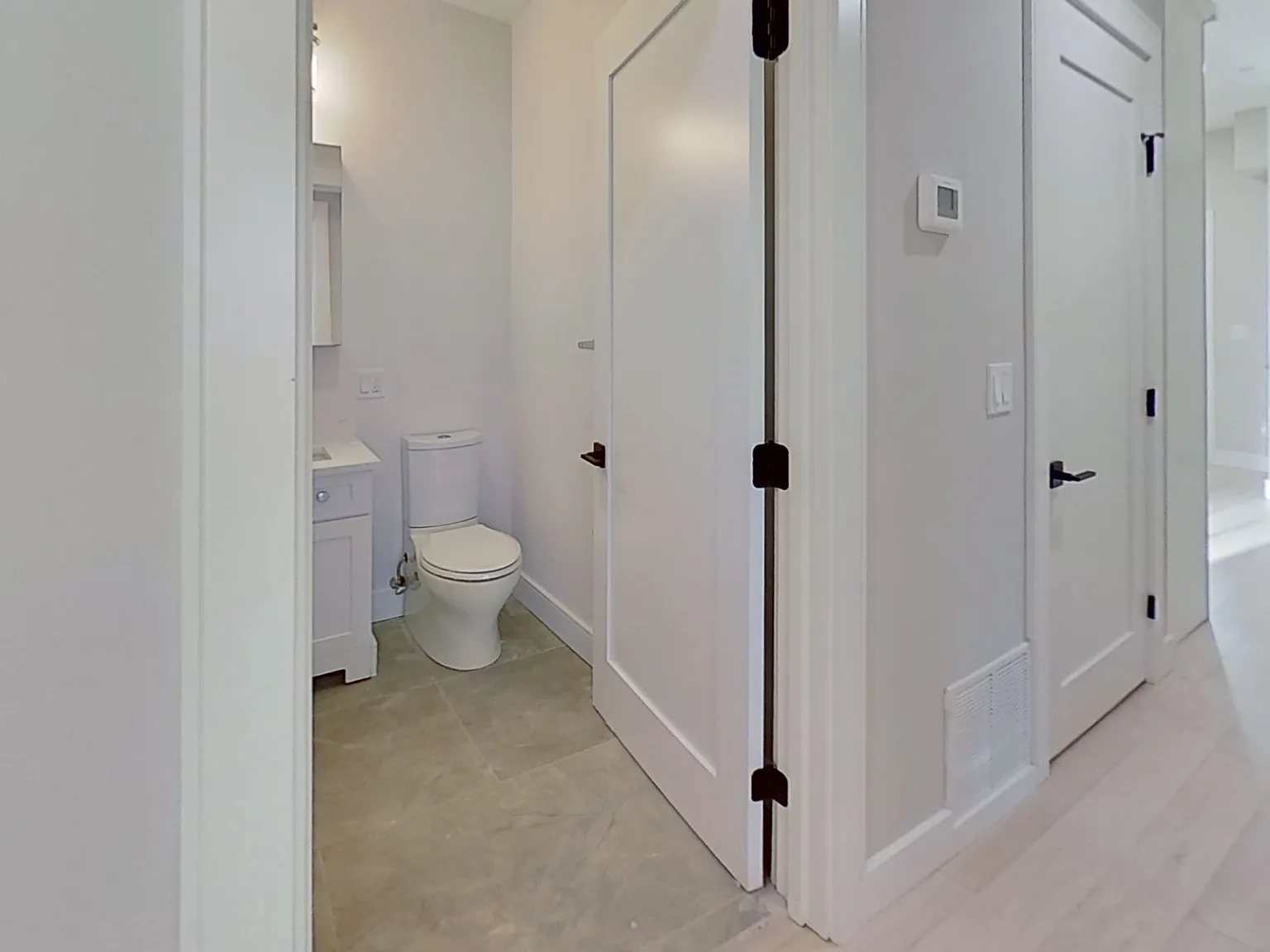 3 bed, 9999 sqft, $4,700 — Photo 2