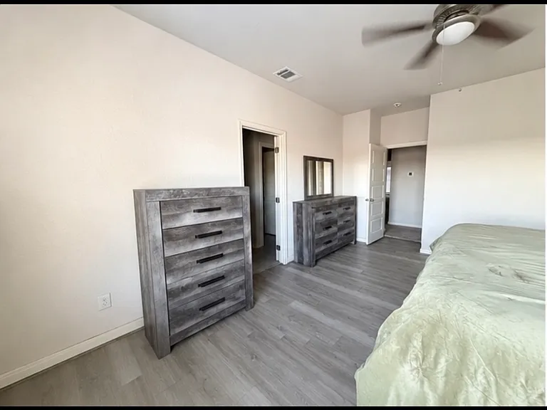 12930 Trapezus Ct — Photo 17