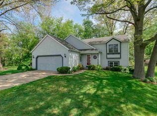 4326 Cross Creek Dr, South Bend, IN 46628