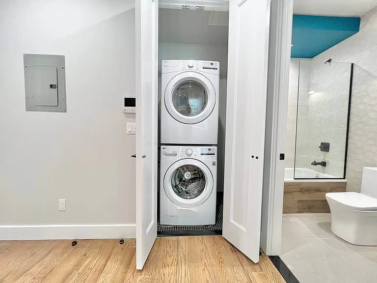 1477 Greene Ave #2A — Photo 7