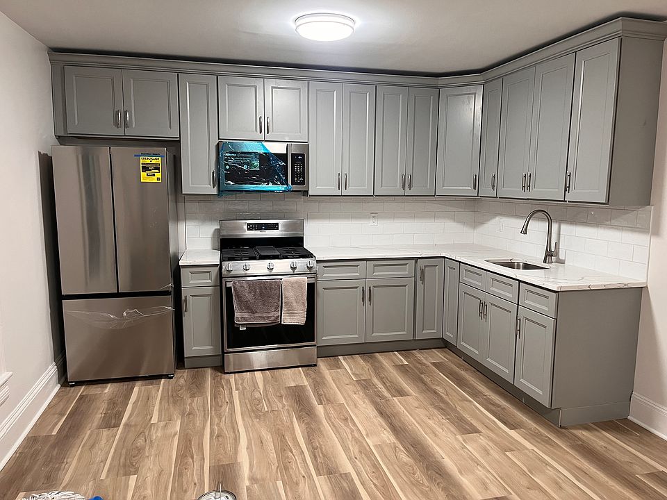 1st image of 12-14 John St #14B